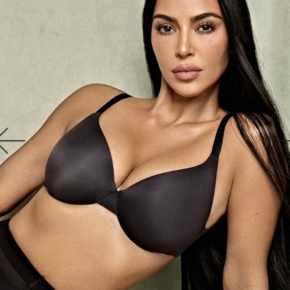 NWT Skims Smoothing Intimates Full Coverage Lightly Lined Bra - Picture 4 of 4